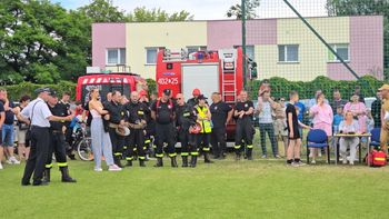 Zawody sportowo- pożarnicze OSP 2025 w Aleksandrowie Kujawskim. Na starcie dziesięć drużyn z powiatu. Zdjęcia