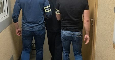 Atak nożem w Zgierzu. Pościg zakończył się zatrzymaniem agresora