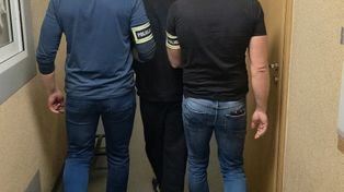 Atak nożem w Zgierzu. Pościg zakończył się zatrzymaniem agresora