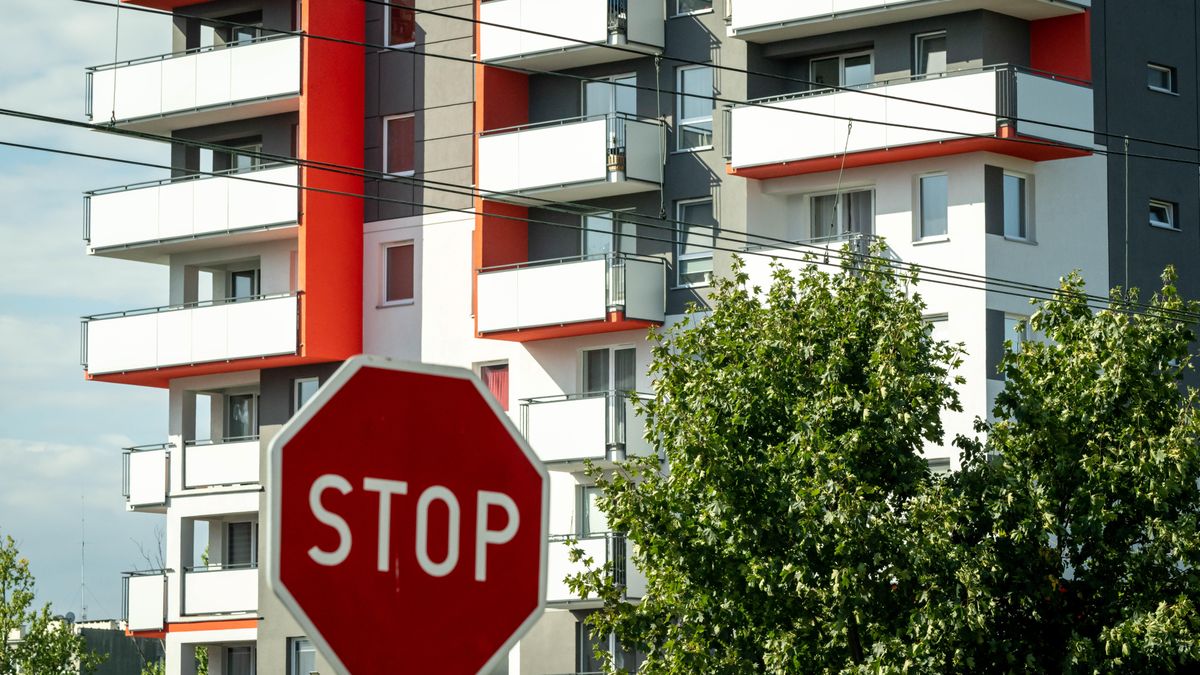 osiedle Nowoczesny Fordon
Tytus �mijewski
blok, bloki mieszkalne, boom mieszkaniowy, budowa, budownictwo mieszkaniowe, budynek wielorodzinny, budynki, ceny mieszka�, danina, deweloper, deweloperzy mieszkaniowi, ilustracja, ilustracje, inwestycja, kredyt hipoteczny, kredyt mieszkaniowy, kryzys mieszkaniowy, mieszkania, mieszkanie, mieszkaniowe osiedle budynk�w wielorodzinnych, Nowoczesny Fordon, podatek mieszkaniowy, problemy mieszkaniowe, Skorbud, sprzeda� mieszka�, ulica Fordo�ska, wakacje kredytowe