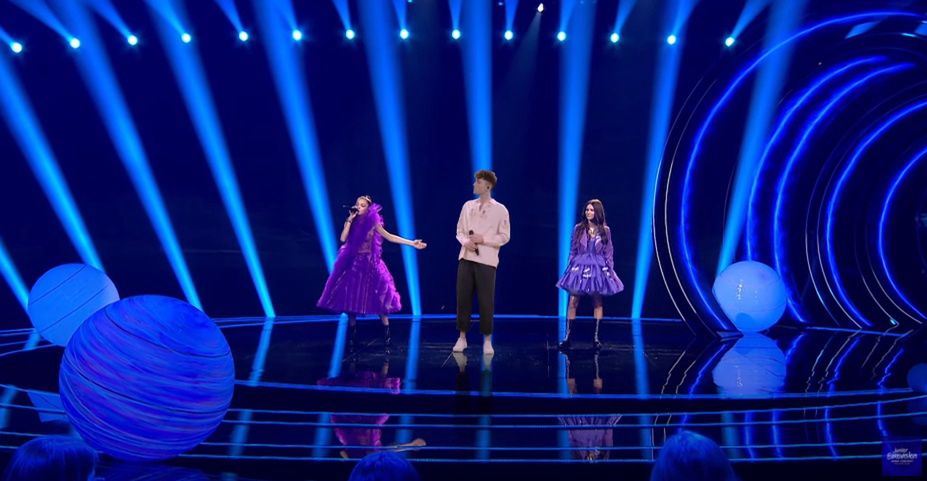 Eurowizja Junior 2020: Roksana Węgiel i Viki Gabor zaśpiewały z hologramem Duncana Laurence'a