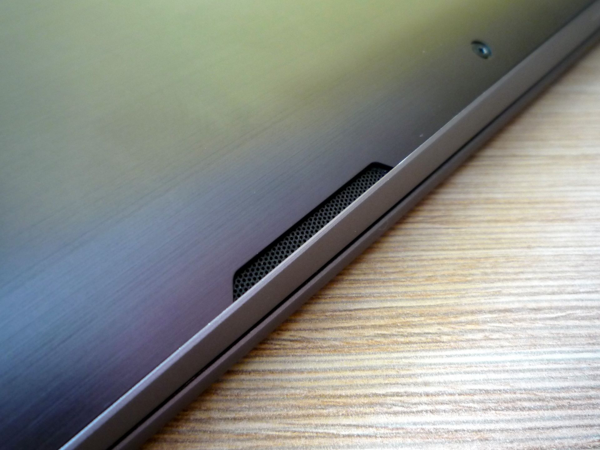Asus VivoBook U38N – poręczny maluch z... 4-rdzeniowym procesorem [test] 13