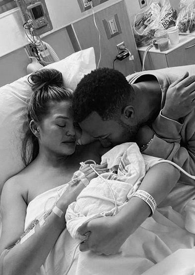 Chrissy Teigen poroniła w zaawansowanej ciąży
