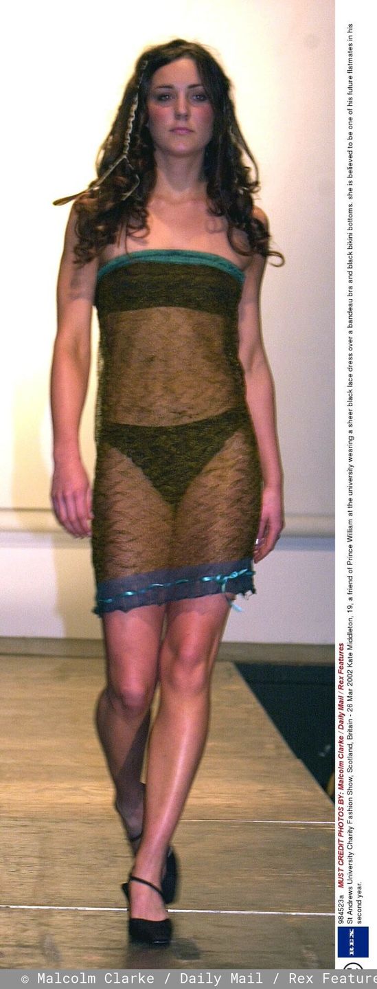 Kate Middleton podczas charytatywnego pokazu mody