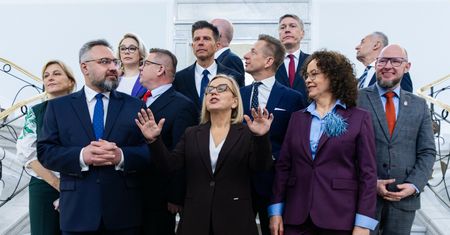 Kolejne odejścia z Polski 2050. Kilkudziesięciu działaczy