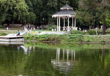 Nałęczów: Odpoczynek w sercu uzdrowiska. Zobacz zdjęcia