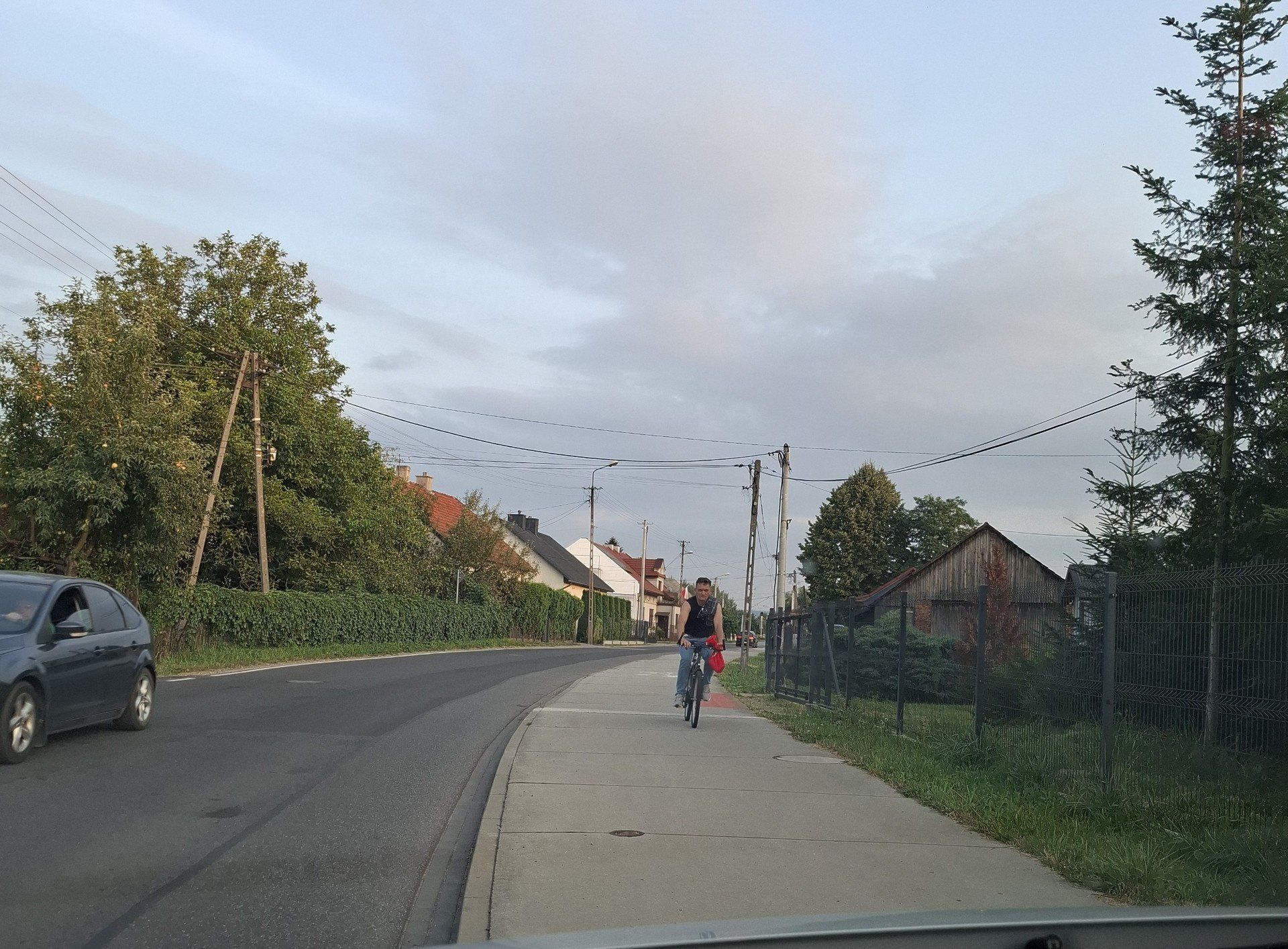 Ciągi pieszo-rowerowe w gminie Skawina