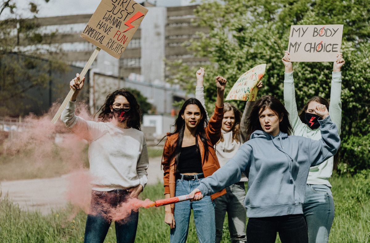 Kobiety na ulicach. Walka o uchylenie przestarzałych przepisów aborcyjnych