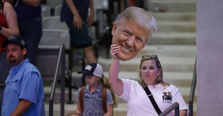 Ekonomista o wyborach. "Coś dziwnego dzieje się w USA"