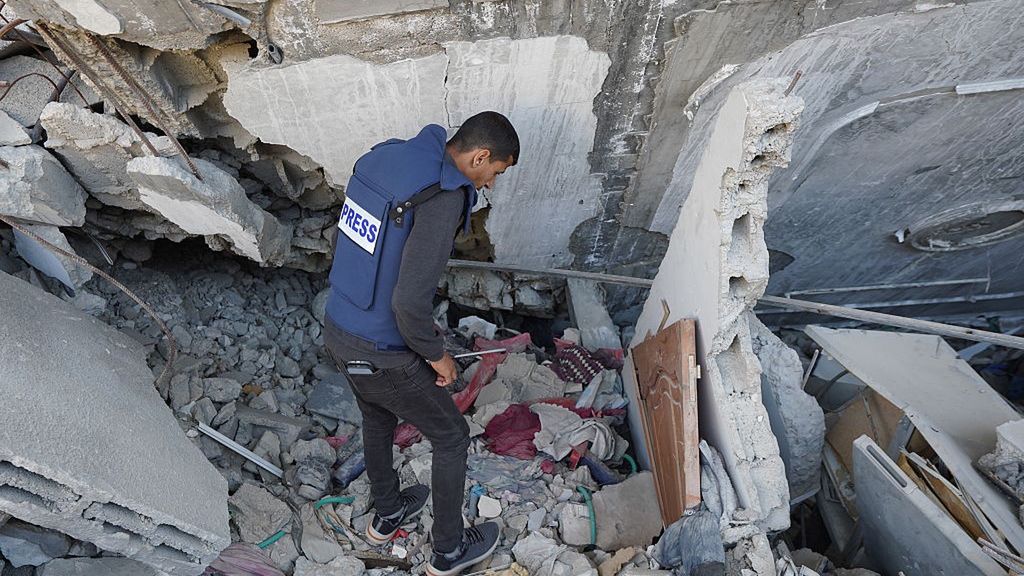 Gaza journalists try to report the truth at the cost of their lives
GAZA CITY, GAZA - MAY 3: Journalists continue to work in Gaza as media professionals around the world celebrate Press Freedom Day on May 3 in Gaza City on May 3, 2025. (Photo by Anas Zeyad Fteha/Anadolu via Getty Images)
Anadolu
journalists, media in gaza, working conditions, press rights, gaza, media professionals, press freedom day, international journalism, journalism under conflict, freedom of the press, war reporting