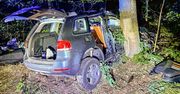 Zielona Góra: Pijana 40-latka roztrzaskała auto na drzewie