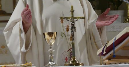 Skandal w parafii. Bezpardonowa odpowiedź prawniczki księdza