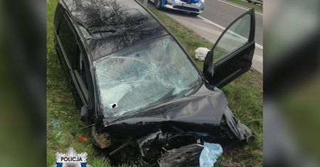 Uderzył w betonowy przepust. Jedna osoba nie żyje