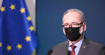 Ma zostać czy odejść? Polacy wypowiedzieli się na temat Adama Niedzielskiego