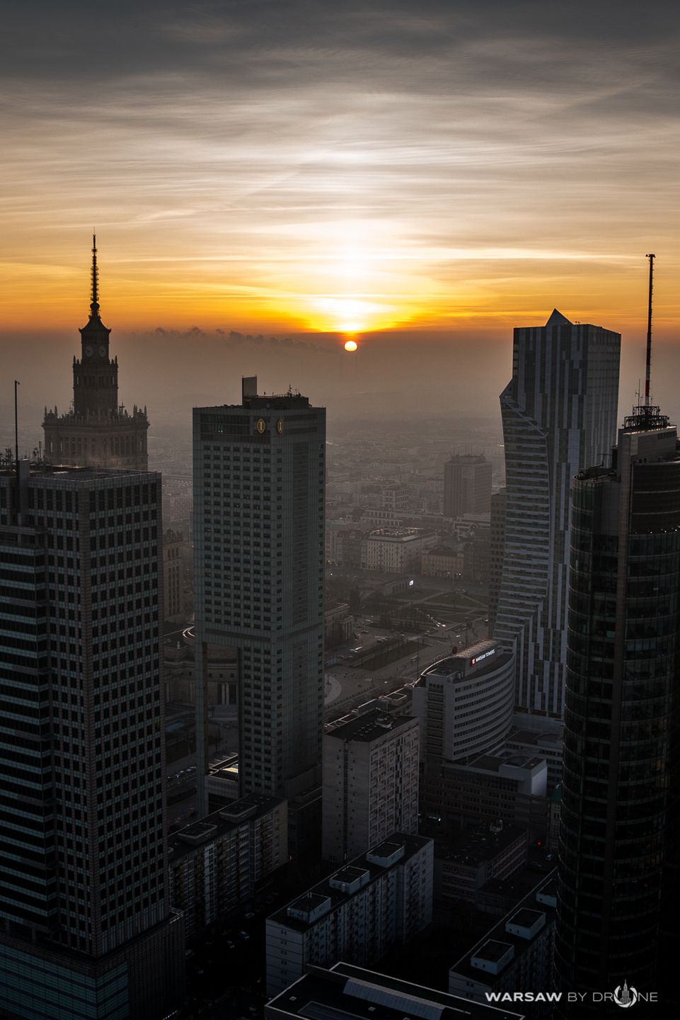 Poznajesz to miasto? Rafał Ganowski opowiedział nam o projekcie "Warsaw By Drone" 9