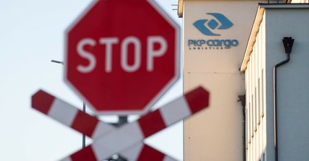 Polski przewoźnik na krawędzi. Prawie 740 mln zł straty w tym roku