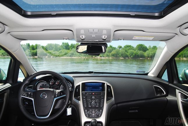 Opel Astra IV