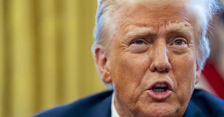 Trump grozi BRICS 100 proc. cłami. Nie zgadza się na zastąpienie dolara