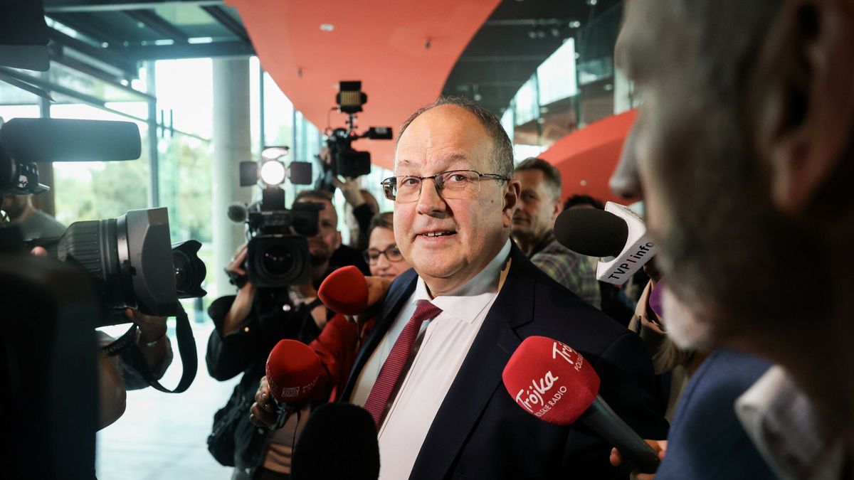 Posiedzenie zarz?du PKOl
14.09.2026 Warszawa Posiedzenie zarzadu PKOl fot. Tomasz Jastrzebowski/REPORTER
N/z: Marian Kmita
Tomasz Jastrzebowski/REPORTER