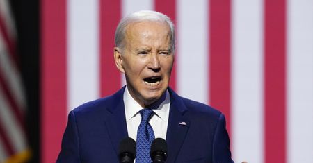 Zniknął ważny zapis dla Ukrainy. Biden podpisał ustawę
