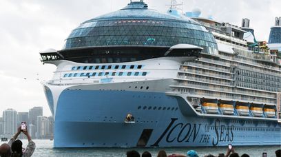 Icon of the Seas wyruszył w dziewiczy rejs. Ikona mórz, ale nie ekologii?