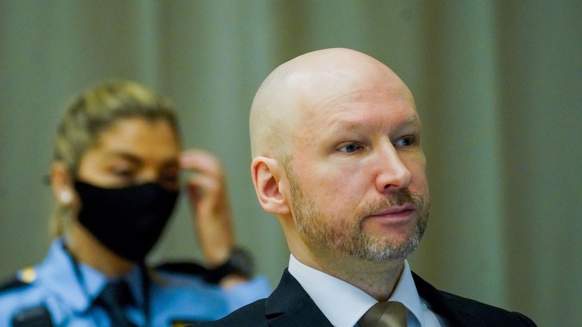 42-letni Andreas Breivik ubiega się przed sądem o przedterminowe zwolnienie