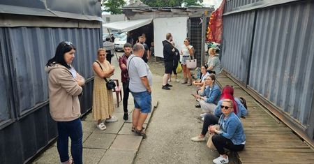 Kupcy z ul. Ruskiej, pomimo nakazu opuszczenia targowiska do końca tygodnia, nie zamierzają tego zrobić i planują dalej handlować