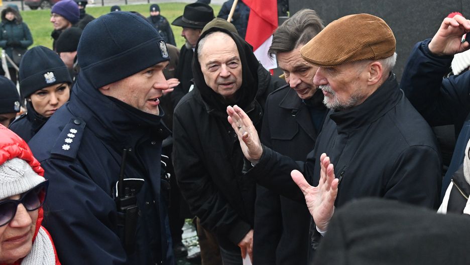 Antoni Macierewicz
na pl. Piłsudskiego w Warszawie, 