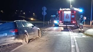 Zelgno: Zderzenie dwóch aut. Trzy osoby trafiły do szpitala