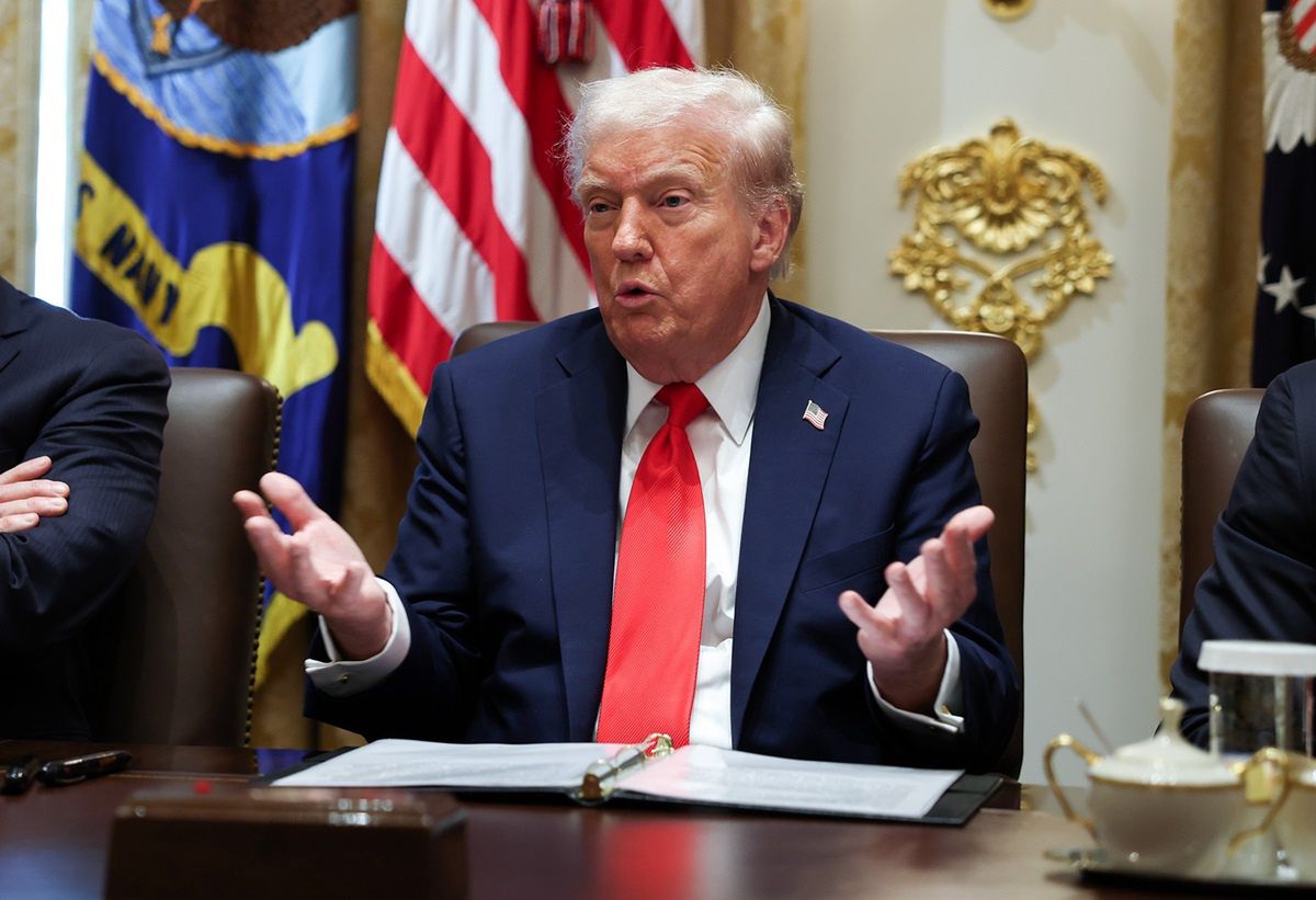 "Strata czasu". Trump zaatakował dziennikarkę i wykonał gest