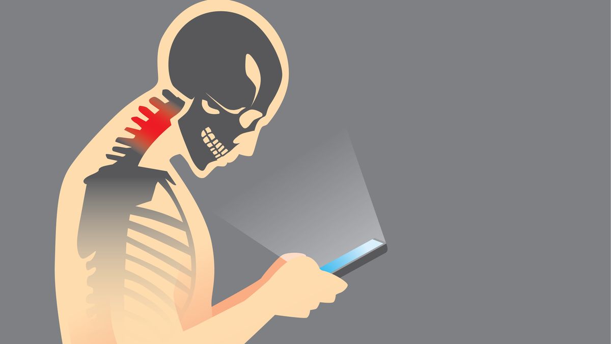 Smartfony nas krzywdzą. Nastąpił wzrost urazów głowy i szyi wynikający z używania telefonów 1