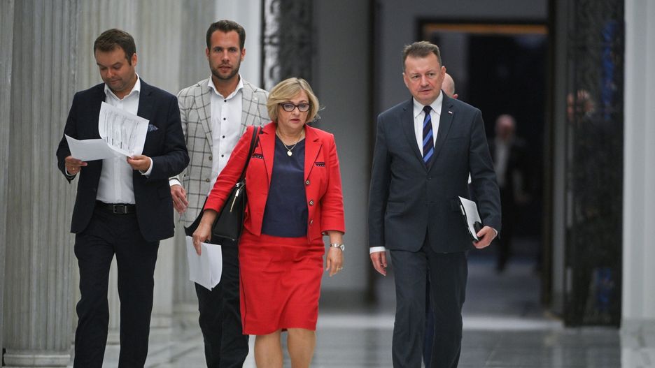 Rafał Bochenek (od lewej) z politykami PiS