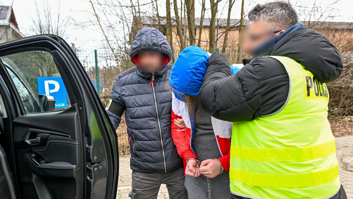 Nowy Targ. Doprowadzenie podejrzanego o napaść