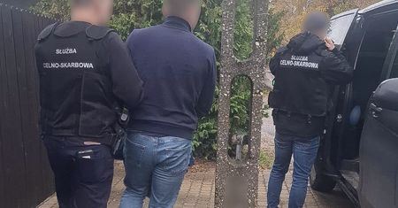 Akcja służb. W tle lewe faktury na prawie 13 mln. Cztery zatrzymania