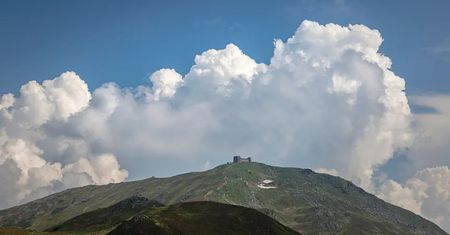 Na 2022 m n.p.m. powstało nowe centrum. Polska i Ukraina współpracują