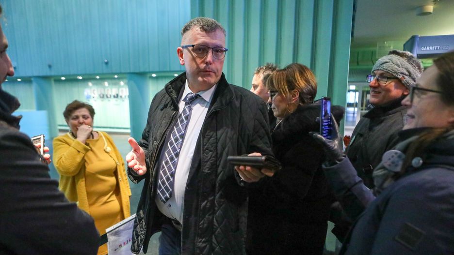 O?wiadczenie ?awnik�w S?du Najwy?szego
07.02.2023 Warszawa Sad Najwyzszy Oswiadczenie lawnikow Sadu Najwyzszego od ktorych nie odebrano slubowania 
fot. Adam Burakowski/REPORTER
N/z: prezes Sadu Najwyzszego Piotr Prusinowski (C)
Adam Burakowski/REPORTER