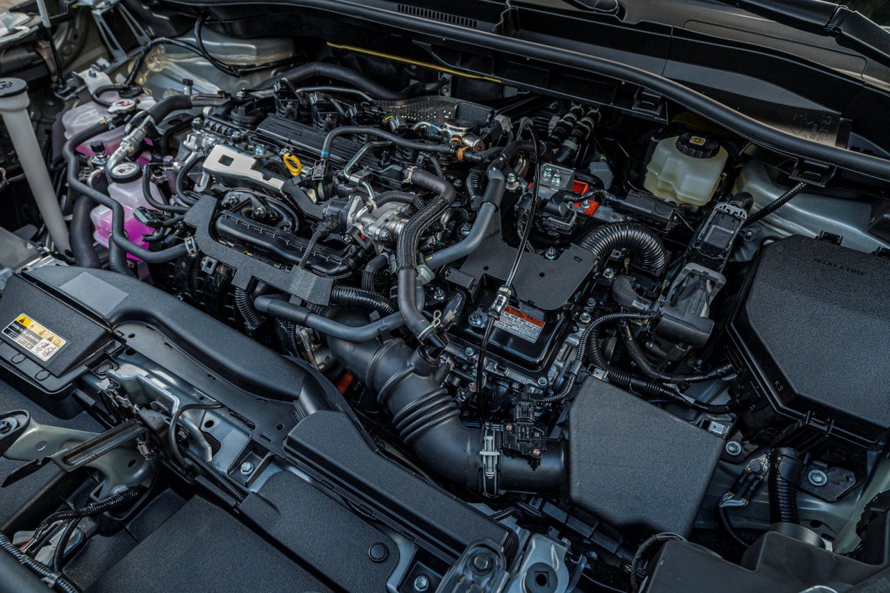 Blisko 200-konny napęd z udziałem silnika 2.0 w Toyocie Corolli Cross