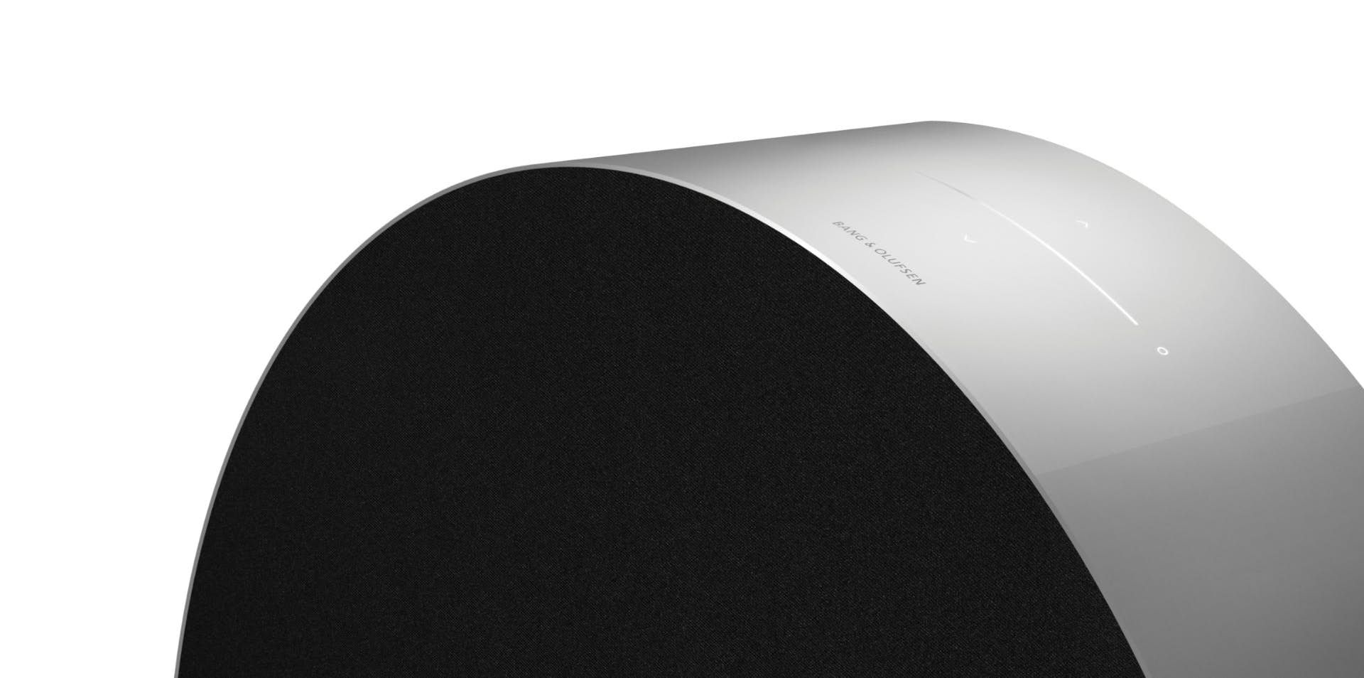 Okrągły głośnik Bang & Olufsen Edge. Aby sterować muzyką, przetocz go po podłodze 3