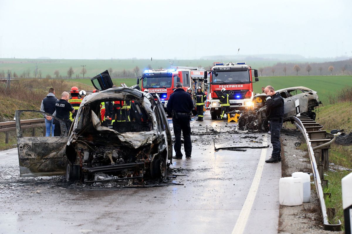 Wypadek w Turyngii. 7 zabitych, trzech rannych