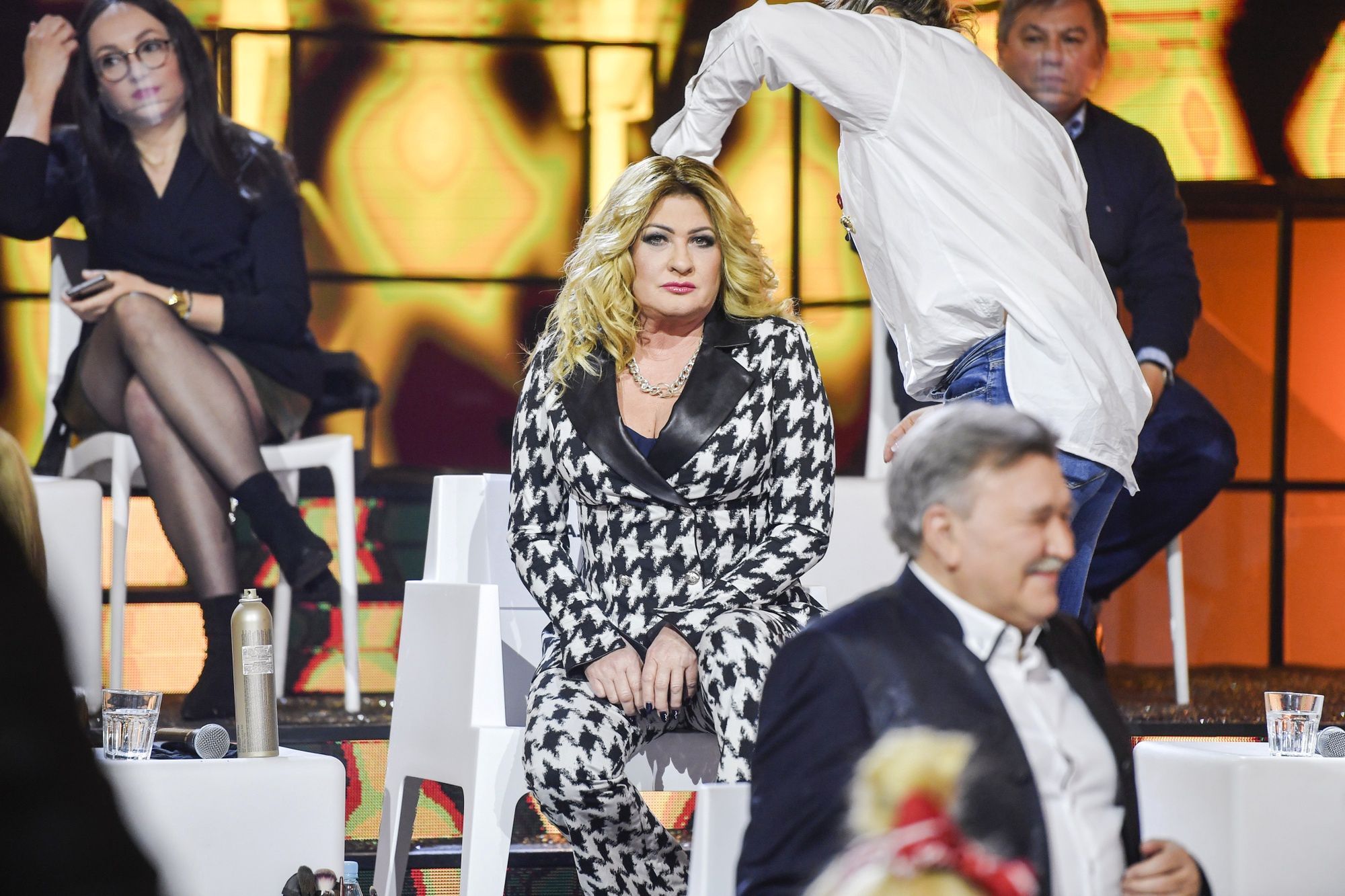 Ks. Michał Woźnicki OBRAŻA Marylę Rodowicz i Beatę Kozidrak