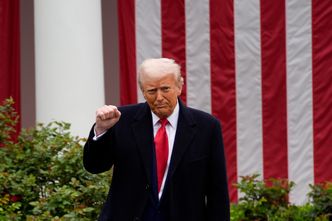 Tak Trump wylicza cła. Ekspert: głupie i kłamliwe