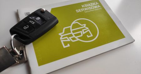 Auto używane: książki serwisowe i faktury - co można z nich wyczytać?