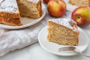 Niewidzialne ciasto, które zawsze wychodzi. Tyle jabłek, że masy prawie nie widać