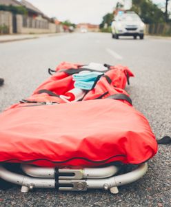 Brutalne pobicie komendanta. Nastolatek skatował go na ulicy