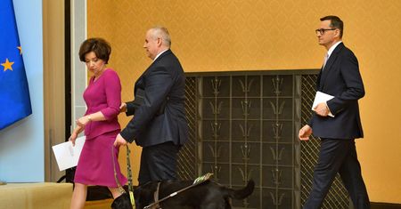 Nerwowo po słowach wiceministra rodziny. Boją się, że ich podopieczni nie dostaną świadczenia