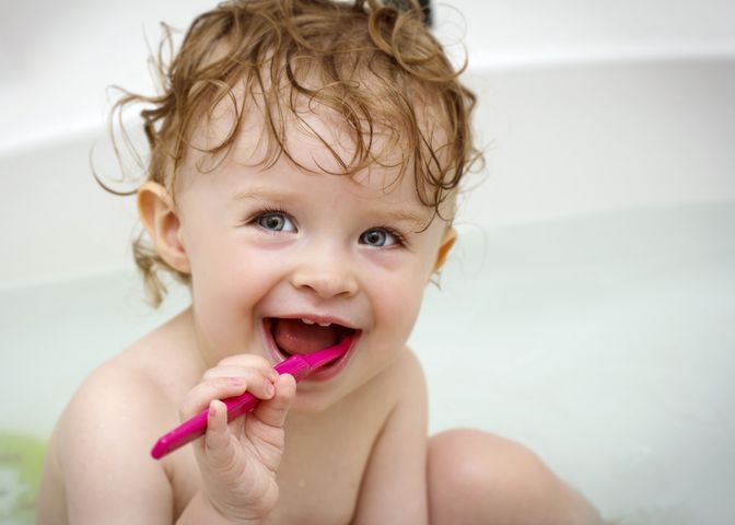 6 faktów na temat mycia zębów malucha, o których musisz wiedzieć
