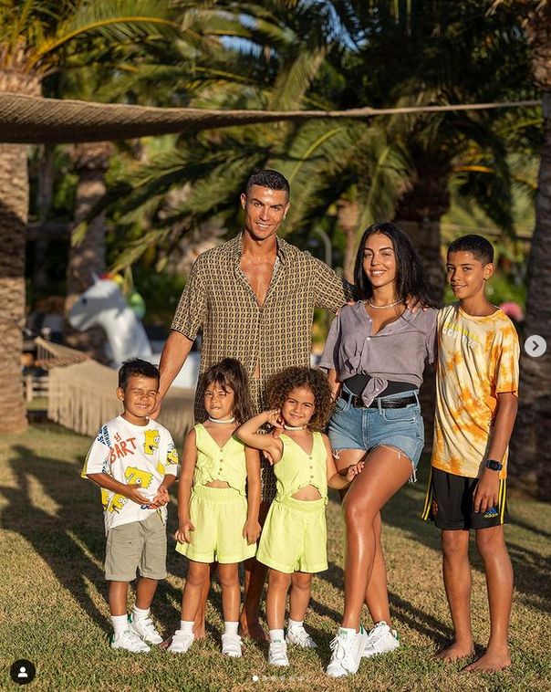 Cristiano Ronaldo i Georgina Rodriguez z dziećmi
