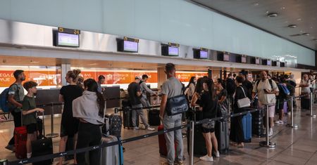 Żniwa przewoźników. Ceny biletów poszybowały w górę