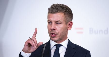 Magyar nie próżnuje. "Te pieniądze należą do Węgier"