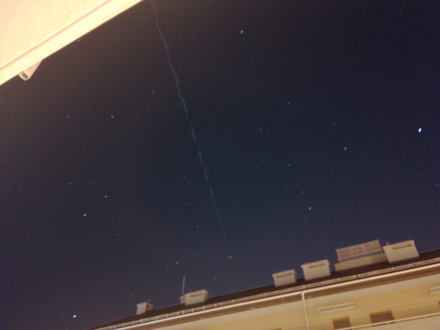 Satelity Elona Muska nad Polską. Czytelnicy pokazali swoje zdjęcia Starlink 3